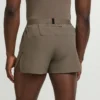 Men’s outpace 2.5″ split short