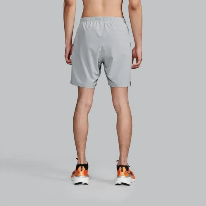 Men’s outpace 7″ short