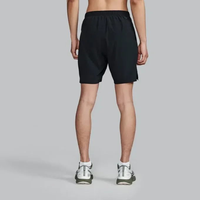 Men’s outpace 7″ short