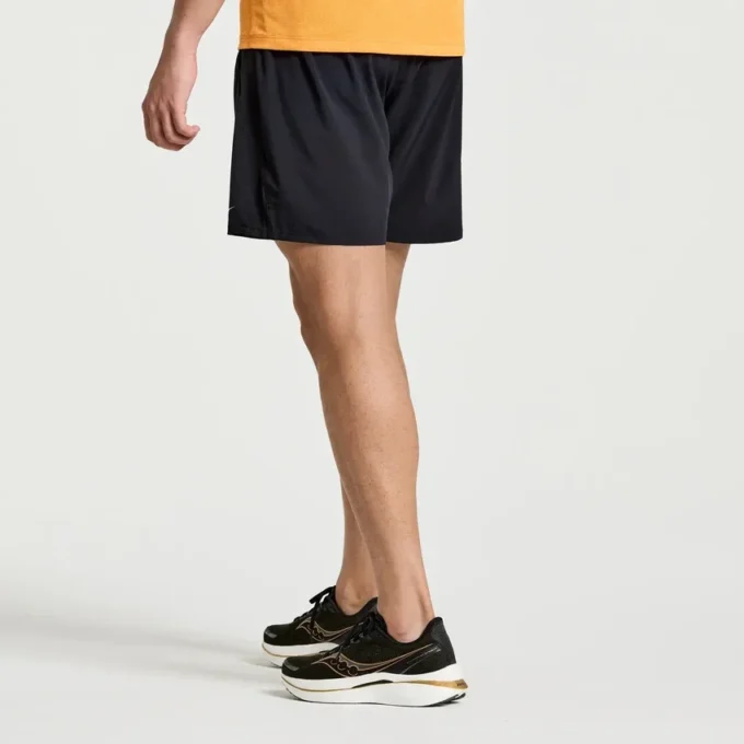 Men’s outpace 7″ short