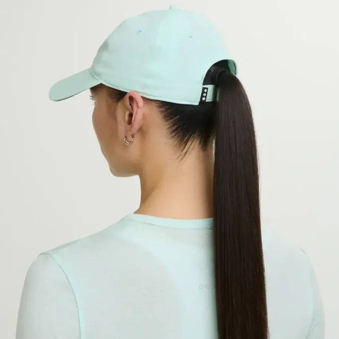 Outpace petite hat