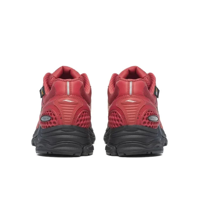 Progrid triumph 4 gorpcore