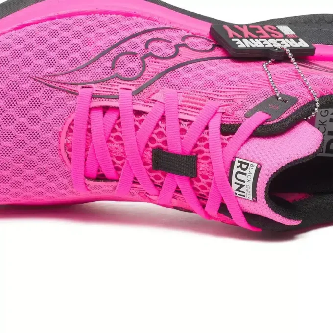 Women’s black girls run x saucony endorphin speed 5