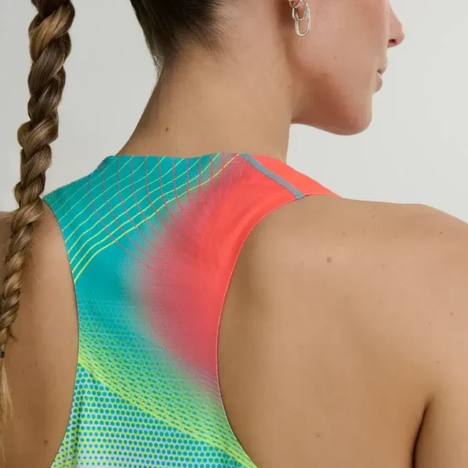 Women’s endorphin singlet