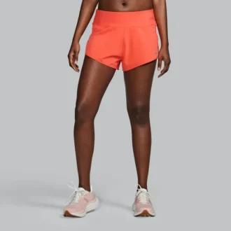 Women’s outpace 2.5″ split short