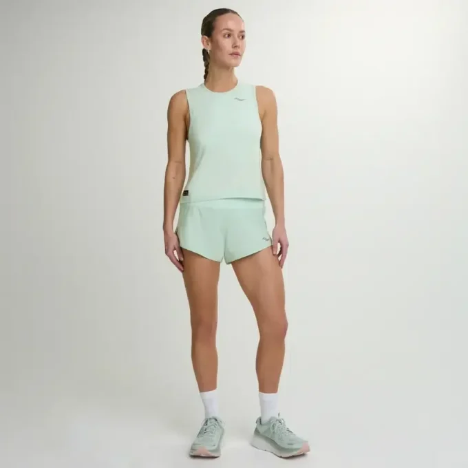 Women’s outpace 2.5″ split short